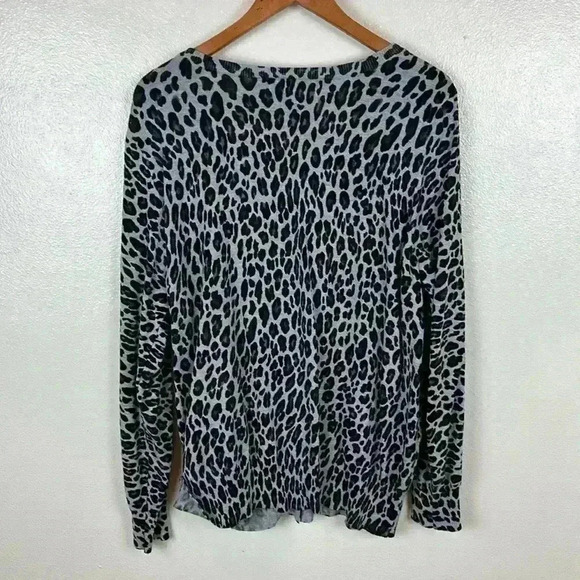 Lane Bryant black & gray leopard print button front, round neck cardigan. Sz 26 - Picture 2 of 4